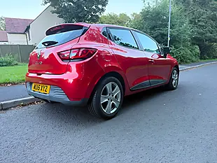 Used 2015 Renault Clio Expression Plus Red - Interior and Exterior details 3