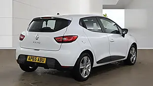 Used 2015 Renault Clio Play White - Interior and Exterior details 13