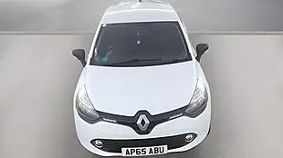 Used 2015 Renault Clio Play White - Interior and Exterior details 14