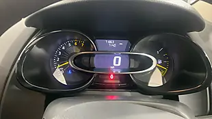 Used 2015 Renault Clio Play White - Interior and Exterior details 2