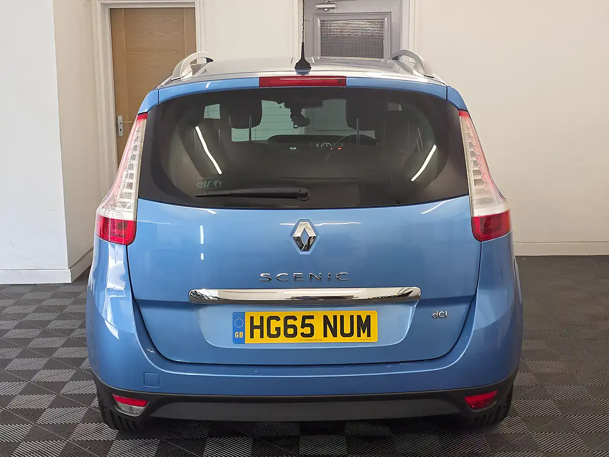 Used 2015 Renault Grand Scenic Dynamique Nav Blue - Interior and Exterior details 5