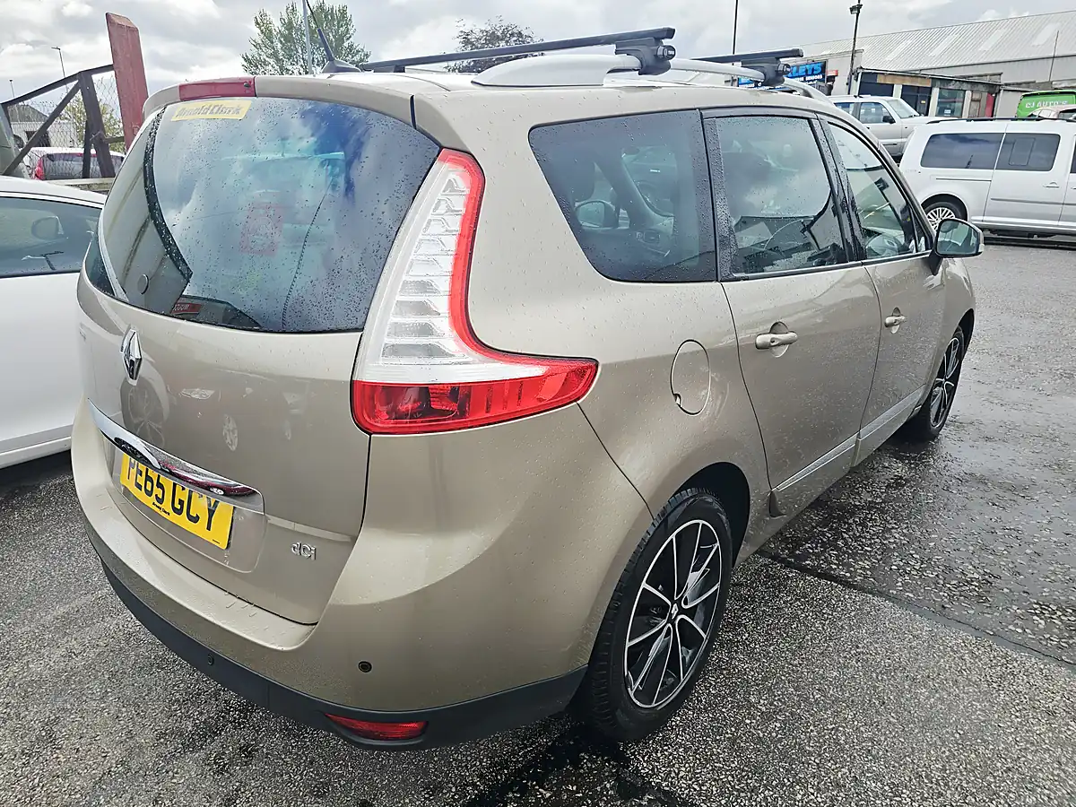 Used 2015 Renault Grand Scenic Dynamique Nav Brown - Interior and Exterior details 3