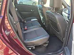 Used 2015 Renault Grand Scenic Dynamique Nav Red - Interior and Exterior details 6