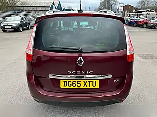 Used 2015 Renault Grand Scenic Dynamique Nav Red - Interior and Exterior details 11