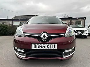 Used 2015 Renault Grand Scenic Dynamique Nav Red - Interior and Exterior details 4