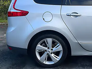Used 2015 Renault Grand Scenic Energy Dynamique Silver - Interior and Exterior details 7