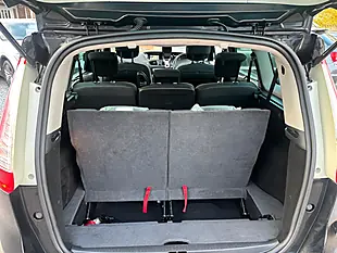 Used 2015 Renault Grand Scenic Limited Black - Interior and Exterior details 12