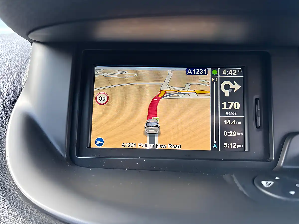 Used 2015 Renault Grand Scenic Limited Black - Interior and Exterior details 20