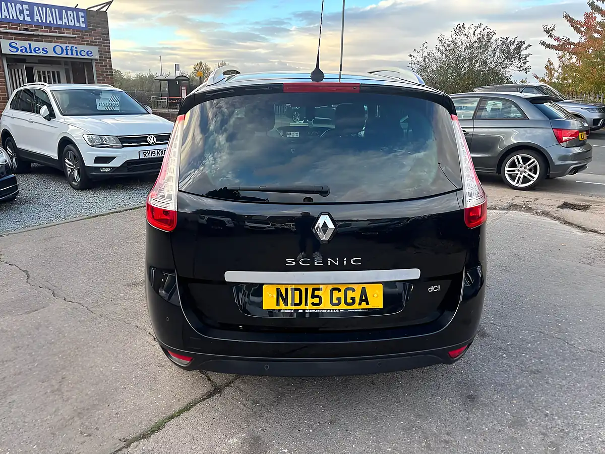 Used 2015 Renault Grand Scenic Limited Black - Interior and Exterior details 5