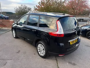 Used 2015 Renault Grand Scenic Limited Black - Interior and Exterior details 6