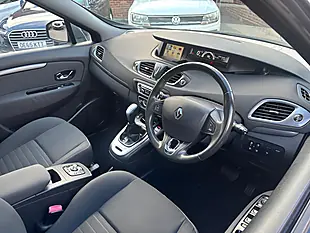 Used 2015 Renault Grand Scenic Limited Black - Interior and Exterior details 9