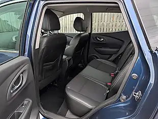 Used 2015 Renault Kadjar Dynamique S Nav Blue - Interior and Exterior details 14