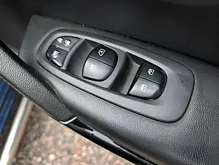 Used 2015 Renault Kadjar Dynamique S Nav Blue - Interior and Exterior details 15