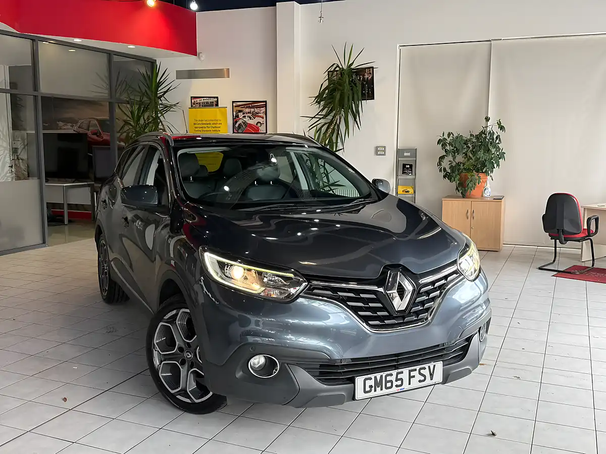 Used 2015 Renault Kadjar Dynamique S Nav Grey - Front View