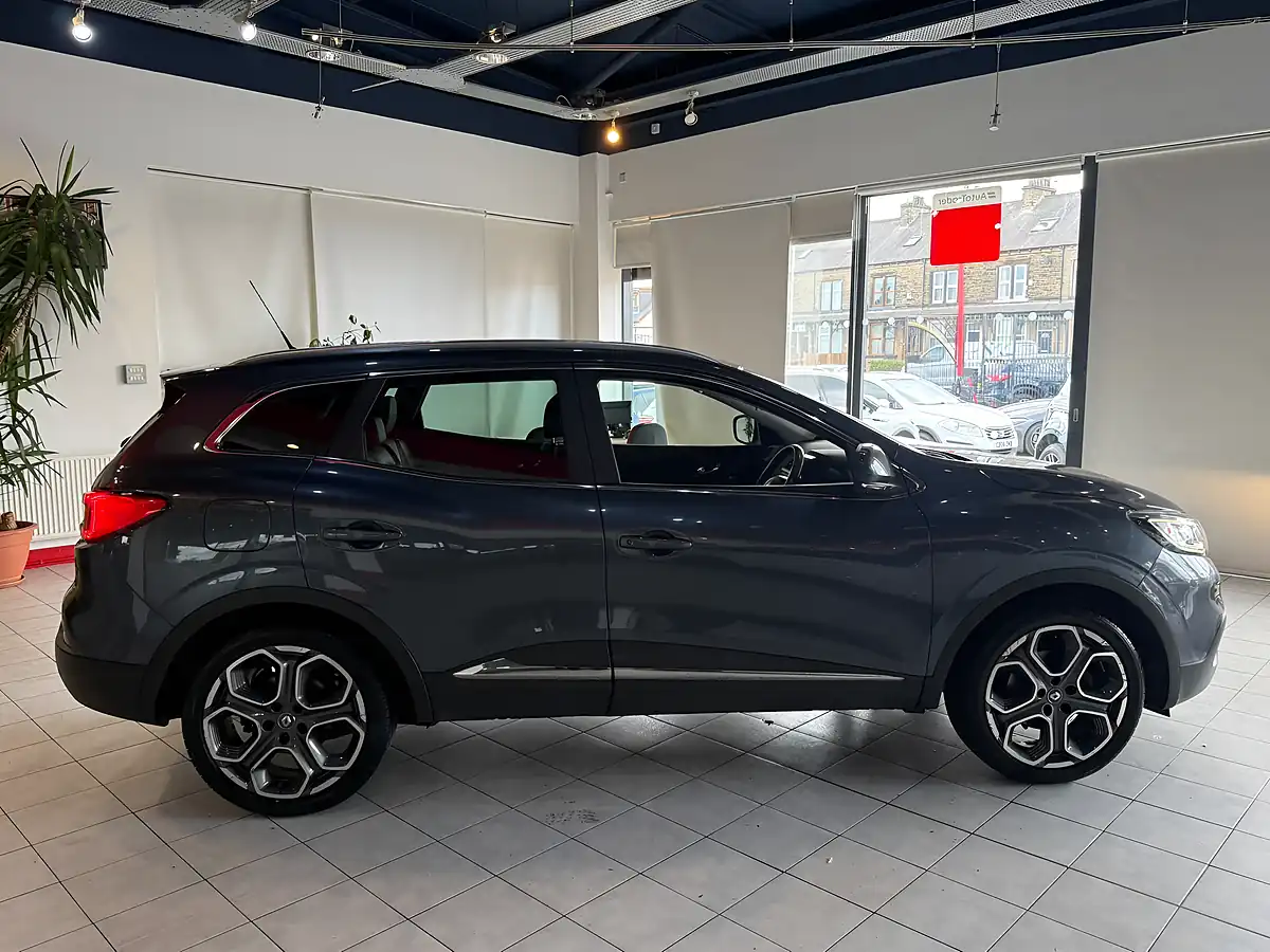 Used 2015 Renault Kadjar Dynamique S Nav Grey - Interior and Exterior details 11