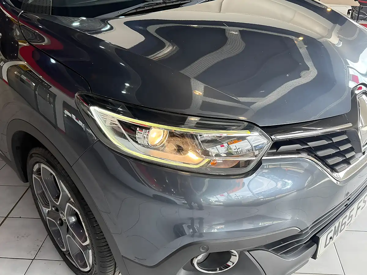 Used 2015 Renault Kadjar Dynamique S Nav Grey - Interior and Exterior details 3
