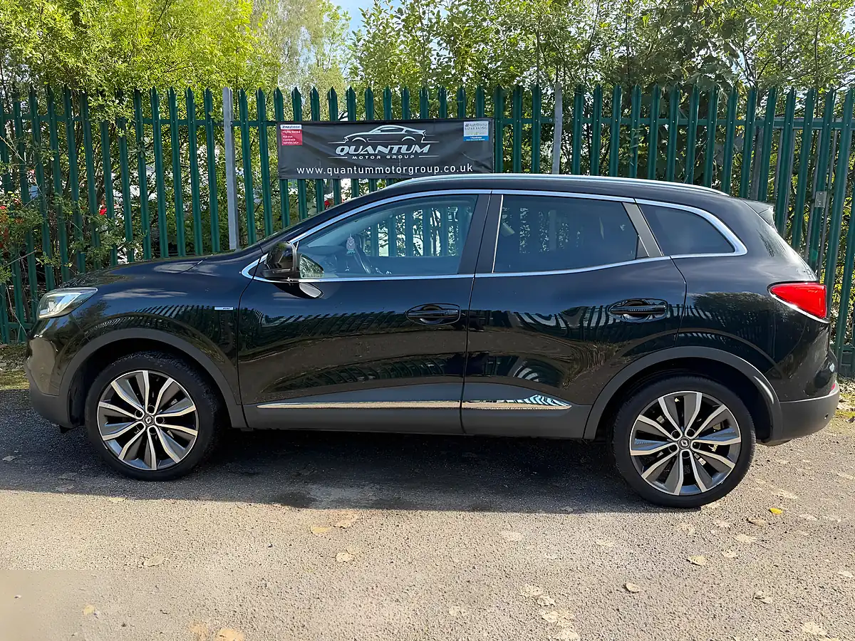 Used 2015 Renault Kadjar Signature Nav Black - Interior and Exterior details 13