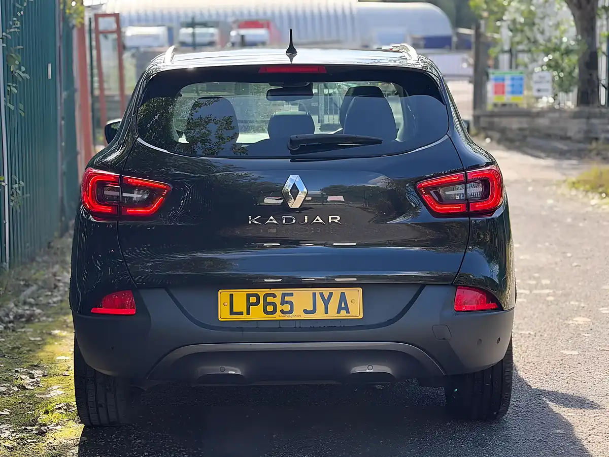 Used 2015 Renault Kadjar Signature Nav Black - Interior and Exterior details 9