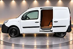 Used 2015 Renault Kangoo Mineral White - Interior and Exterior details 9