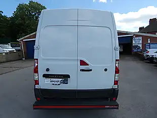 Used 2015 Renault Master Business White - Interior and Exterior details 14