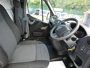 Used 2015 Renault Master Business White - Interior and Exterior details 2