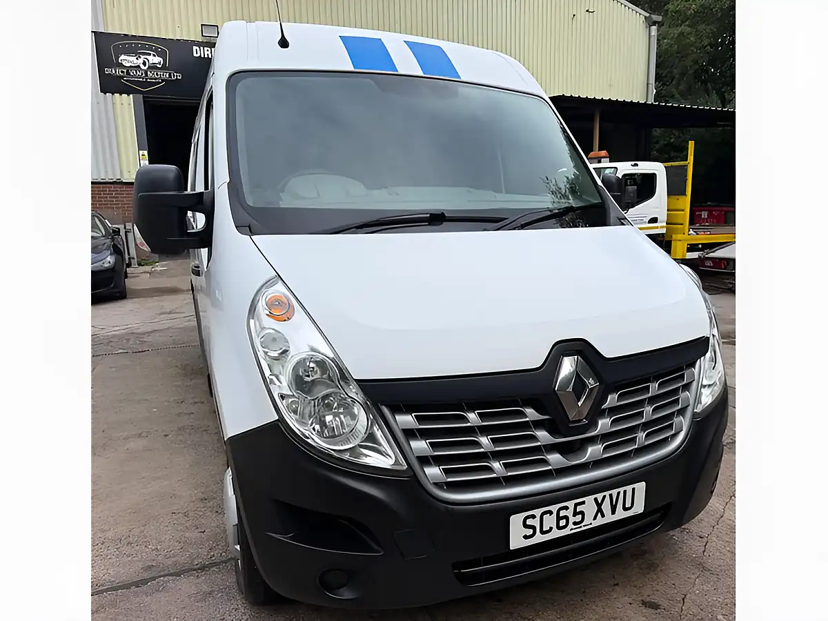 Used 2015 Renault Master Business+ White - Interior and Exterior details 3