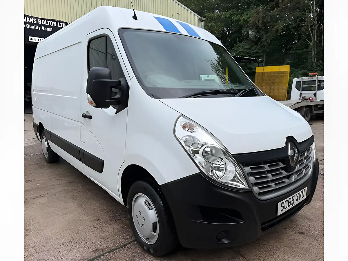Used 2015 Renault Master Business+ White - Interior and Exterior details 4