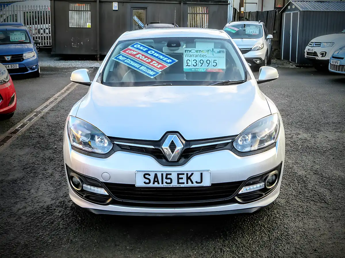Used 2015 Renault Megane Dynamique Tom Tom Metallic Silver - Interior and Exterior details 11