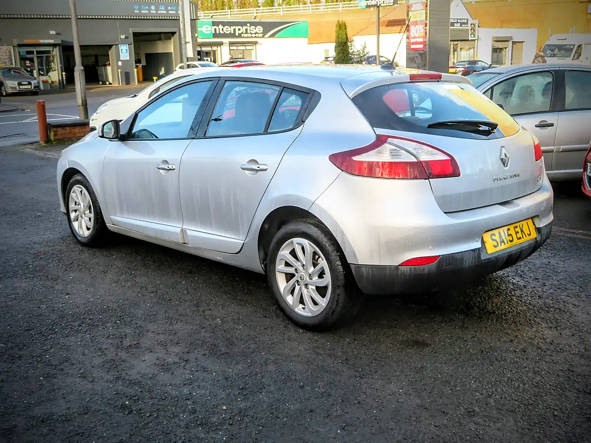 Used 2015 Renault Megane Dynamique Tom Tom Metallic Silver - Interior and Exterior details 7