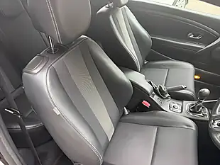 Used 2015 Renault Megane Dynamique Tomtom Black - Interior and Exterior details 15