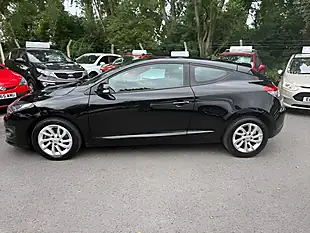 Used 2015 Renault Megane Dynamique Tomtom Black - Interior and Exterior details 3