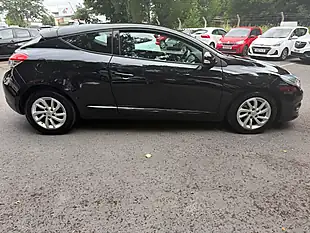 Used 2015 Renault Megane Dynamique Tomtom Black - Interior and Exterior details 7