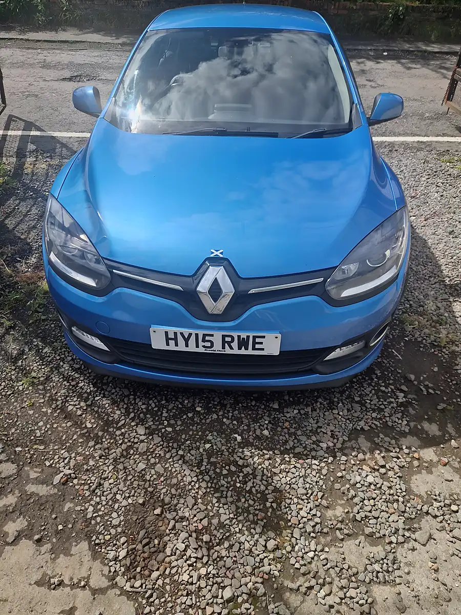 Used 2015 Renault Megane Dynamique Tomtom Energy Blue - Interior and Exterior details 18