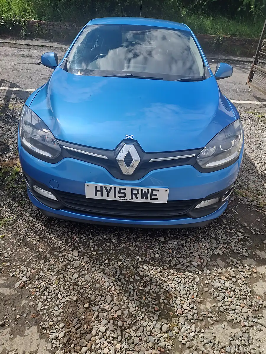 Used 2015 Renault Megane Dynamique Tomtom Energy Blue - Interior and Exterior details 3