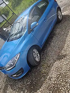 Used 2015 Renault Megane Dynamique Tomtom Energy Blue - Interior and Exterior details 8