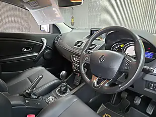Used 2015 Renault Megane Energy Dynamique Tomtom White - Interior and Exterior details 15