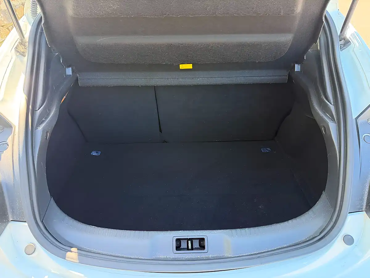 Used 2015 Renault Megane Energy Dynamique Tomtom White - Interior and Exterior details 18