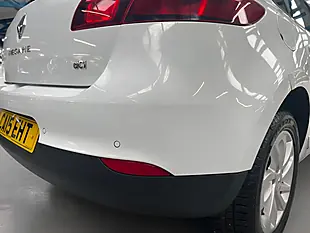 Used 2015 Renault Megane Energy Dynamique Tomtom White - Interior and Exterior details 20