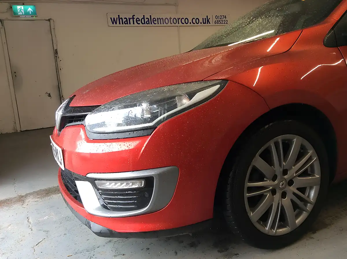 Used 2015 Renault Megane GT Line Nav Sport Tourer Red - Interior and Exterior details 13