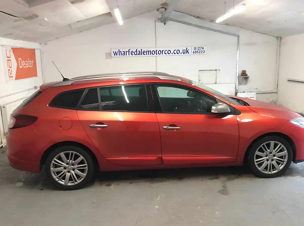 Used 2015 Renault Megane GT Line Nav Sport Tourer Red - Interior and Exterior details 6