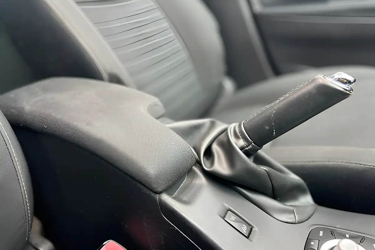 Used 2015 Renault Megane Limited Edition Energy Black - Interior and Exterior details 17
