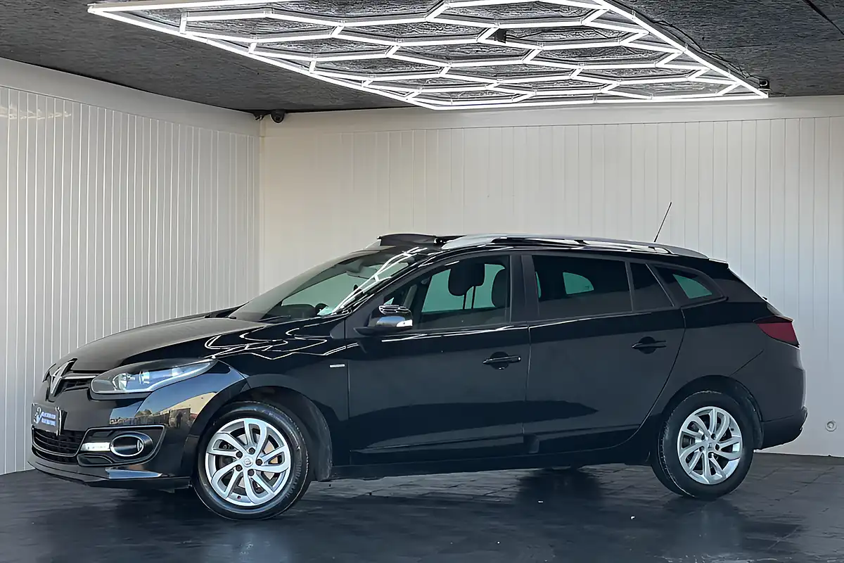 Used 2015 Renault Megane Limited Edition Energy Black - Interior and Exterior details 6