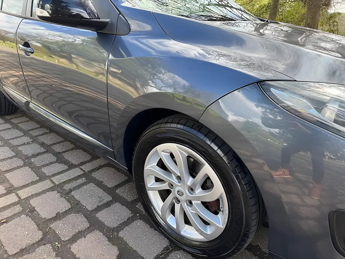Used 2015 Renault Megane Limited Nav Grey - Interior and Exterior details 13