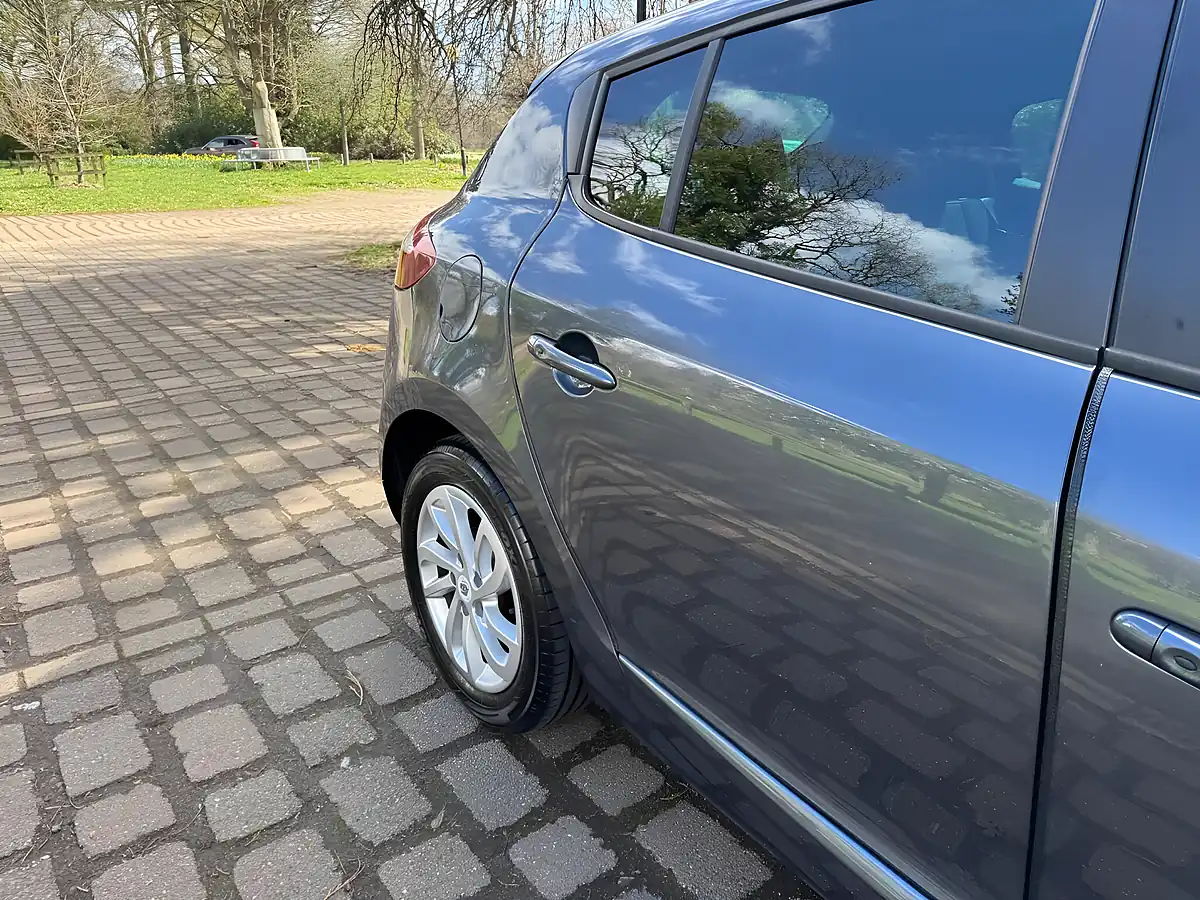 Used 2015 Renault Megane Limited Nav Grey - Interior and Exterior details 15
