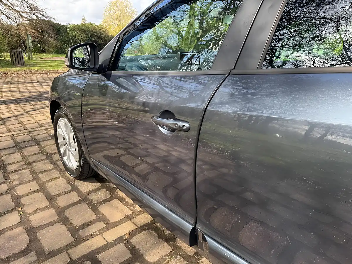 Used 2015 Renault Megane Limited Nav Grey - Interior and Exterior details 9