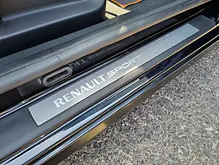 Used 2015 Renault Megane Renaultsport Black - Interior and Exterior details 14