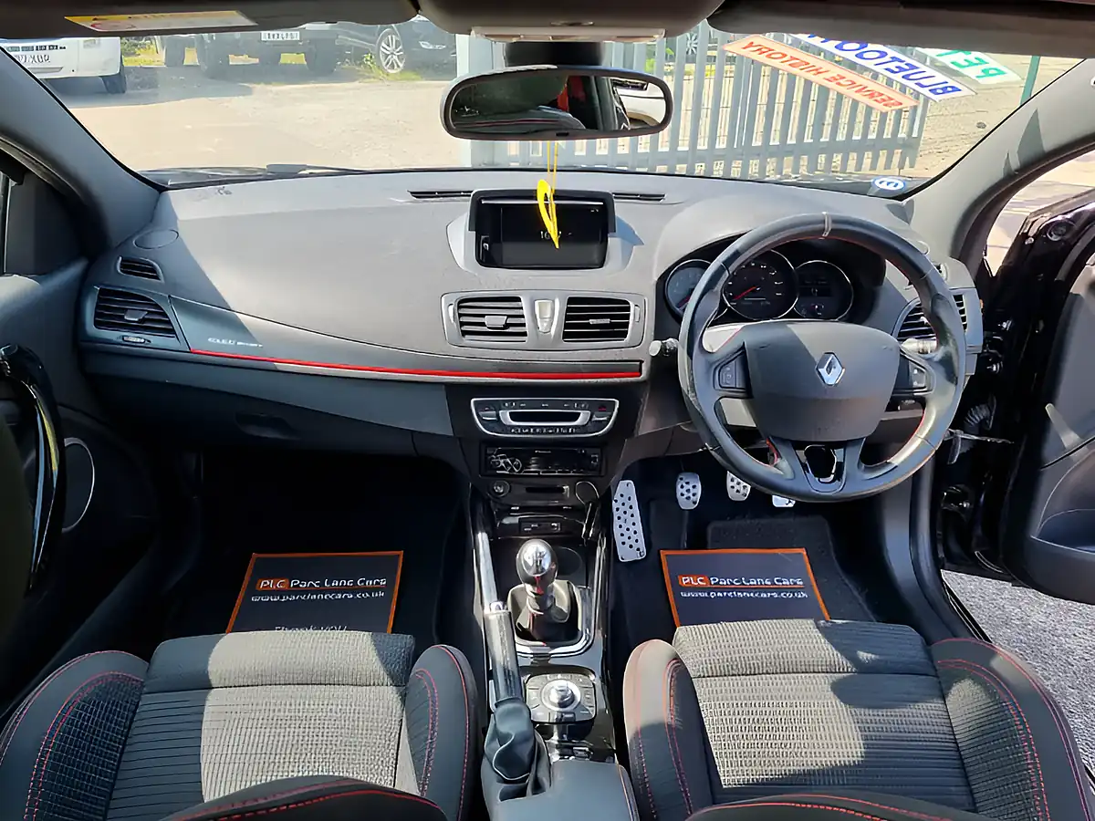 Used 2015 Renault Megane Renaultsport Black - Interior and Exterior details 15