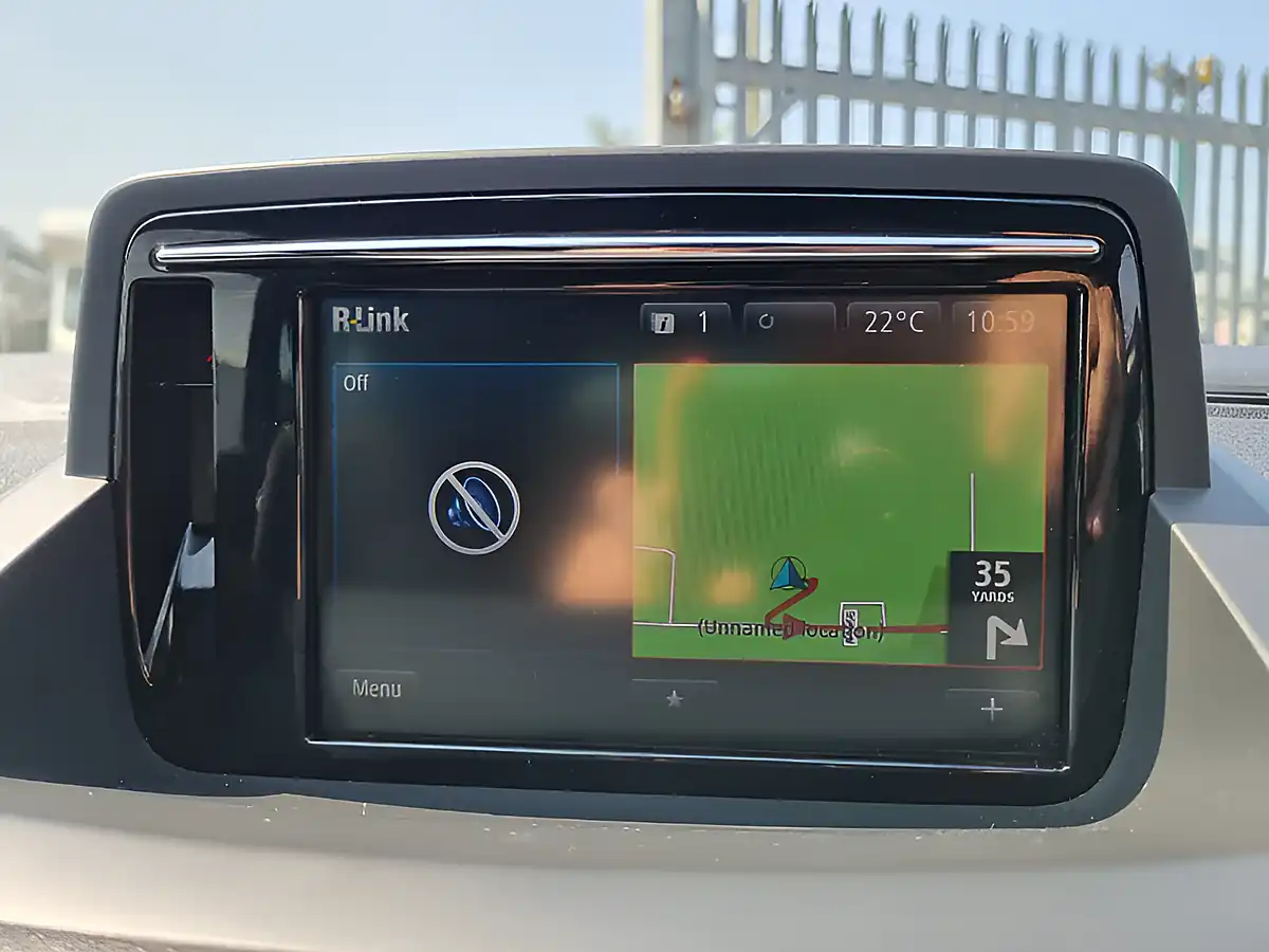 Used 2015 Renault Megane Renaultsport Black - Interior and Exterior details 19