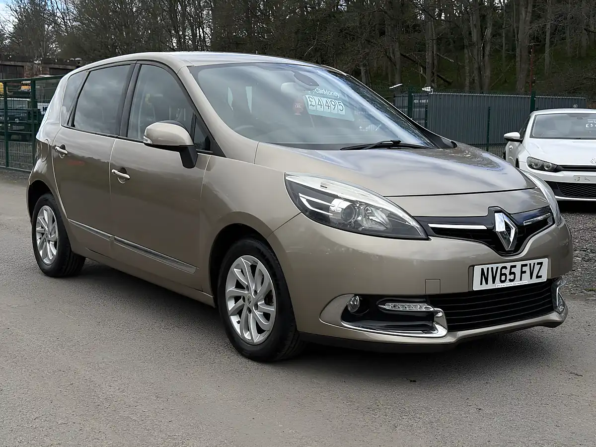 Used 2015 Renault Scenic Dynamique Nav Beige - Interior and Exterior details 3