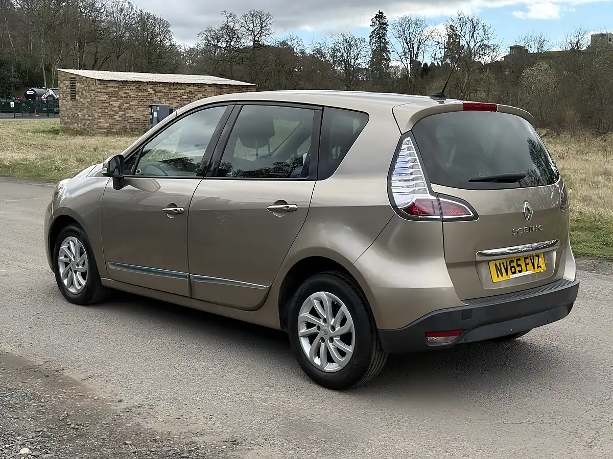 Used 2015 Renault Scenic Dynamique Nav Beige - Interior and Exterior details 8